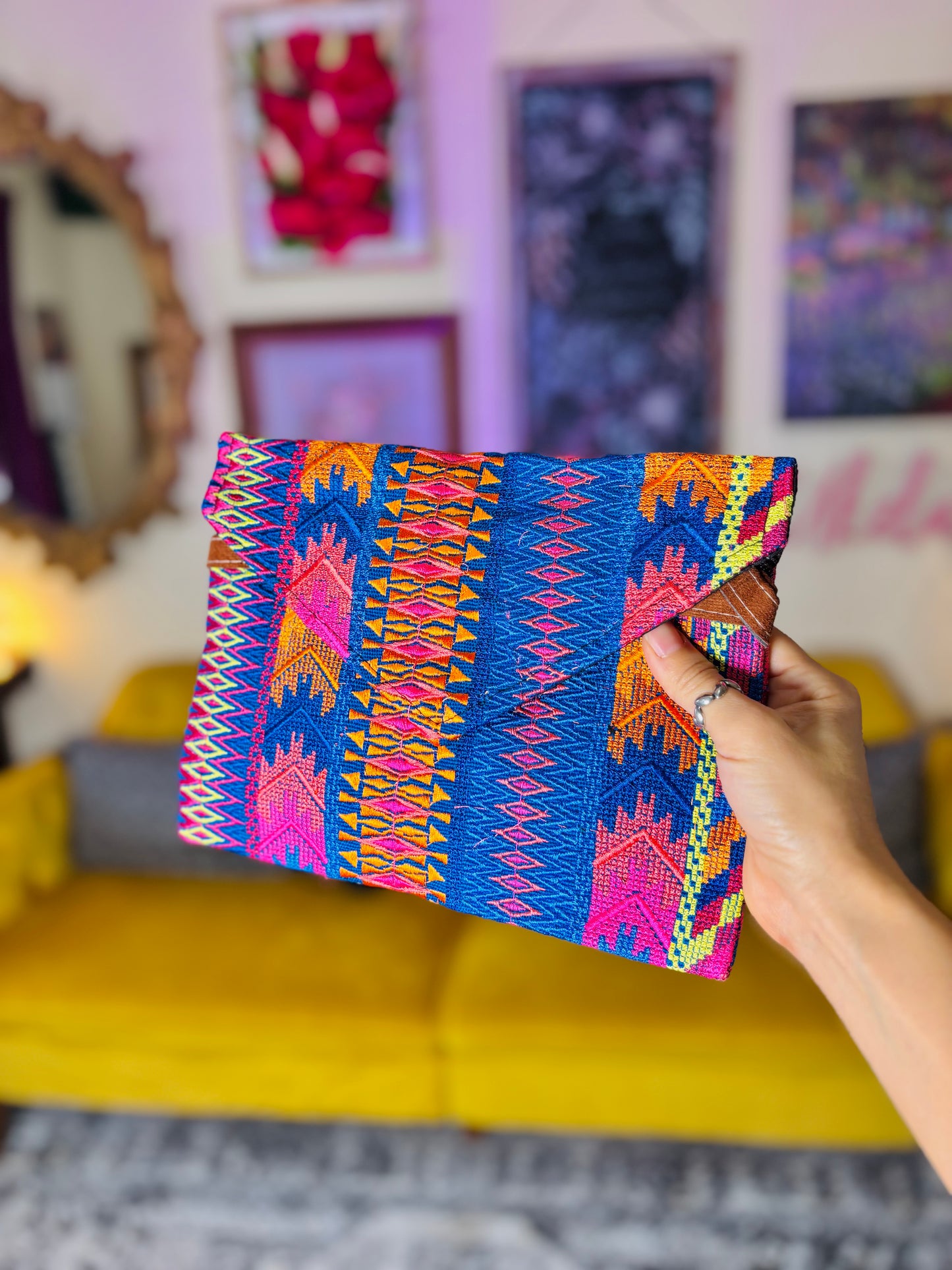 🎨 Geometric Embroidered “Ella” Envelope Crossbody Bag