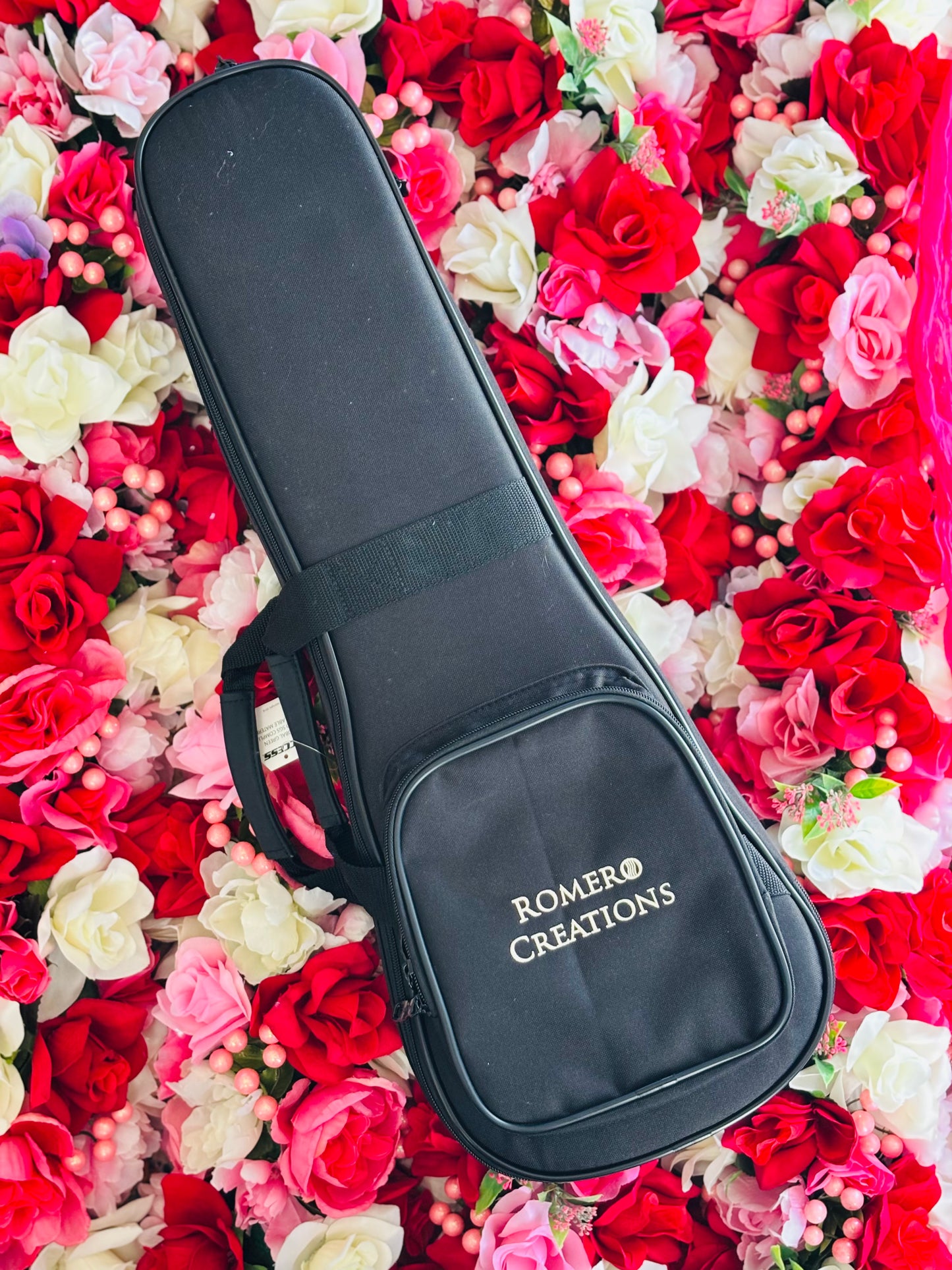 Romero Creations Mango Tiny Tenor Ukulele (Spalted Mango)