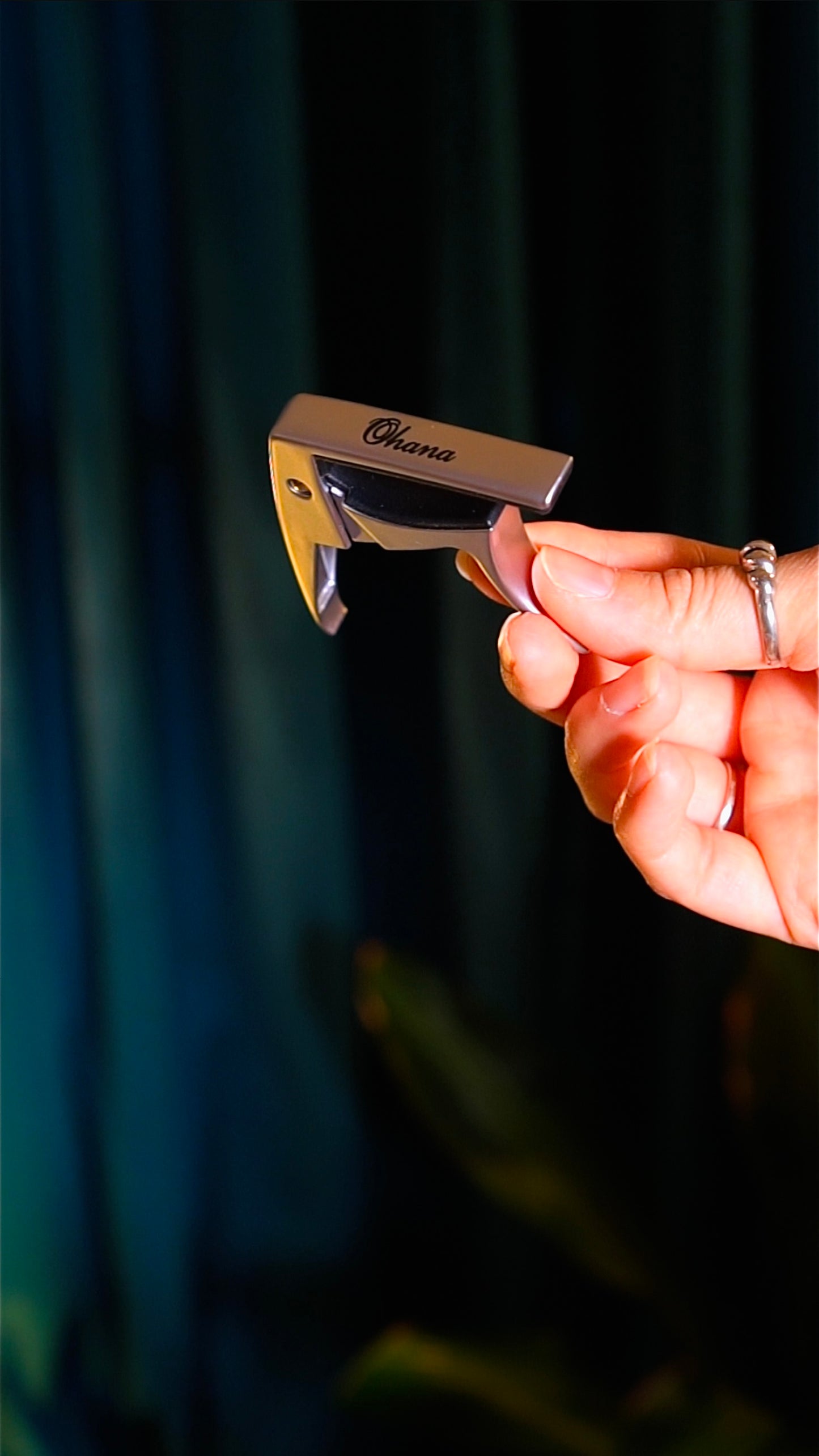 Ukulele Capo – Quick & Easy Chord Changes!