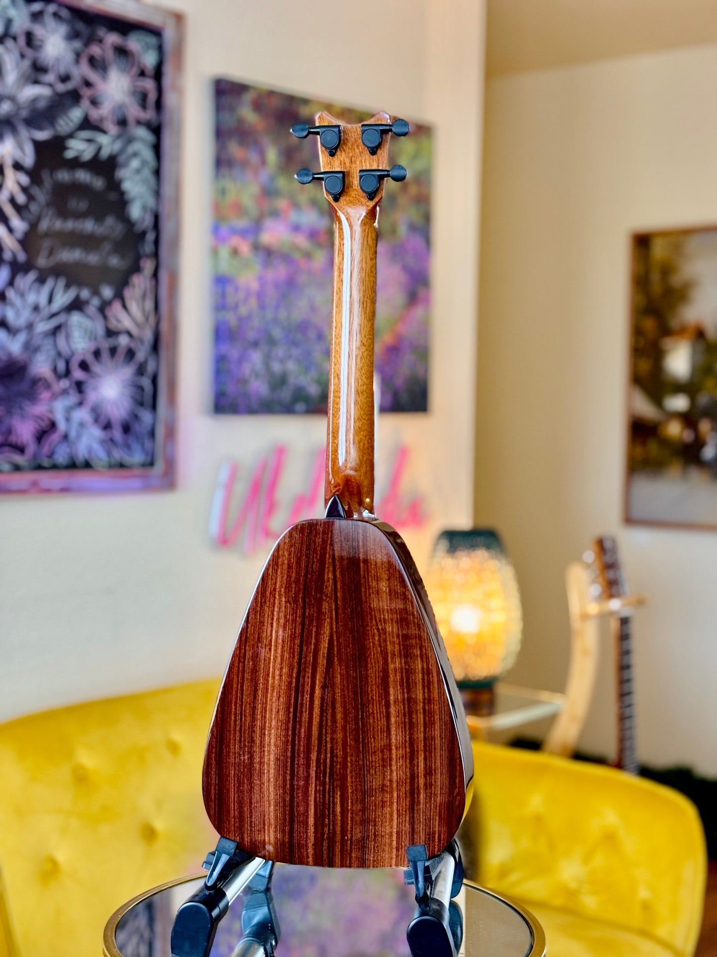 Romero Creations Daniel Ho Tiny Tenor Vibrante – Spruce/Rosewood Low G Ukulele Bundle (Gig Bag, Tuner, Capo + Free Shipping)