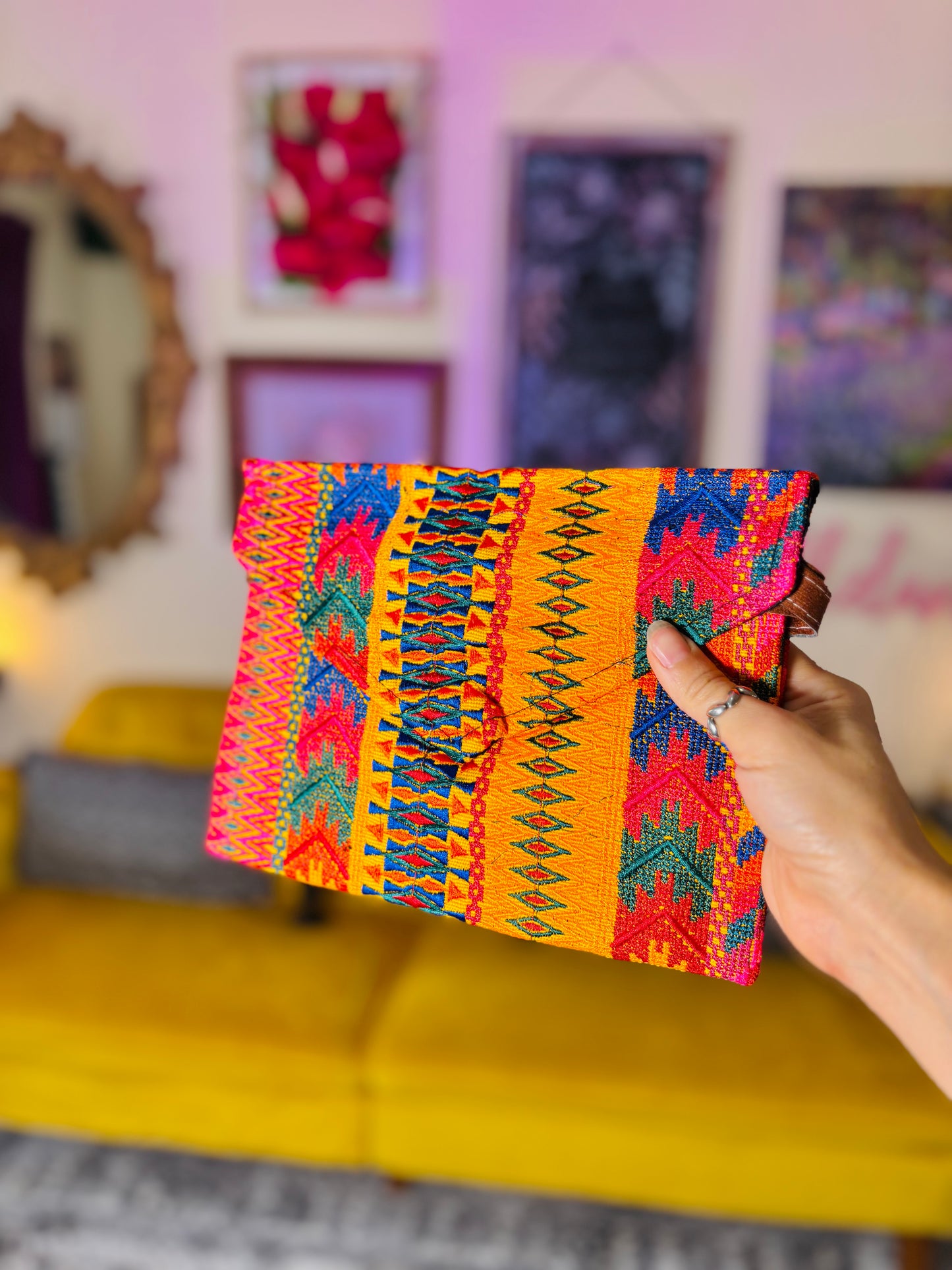 🎨 Geometric Embroidered “Ella” Envelope Crossbody Bag