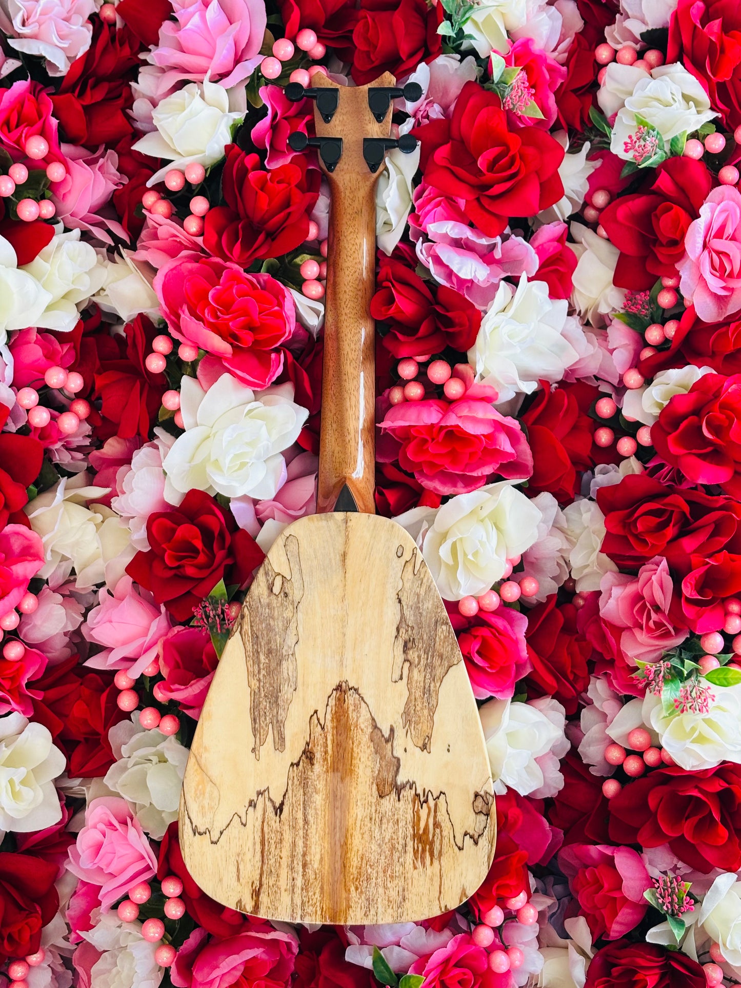 Romero Creations Mango Tiny Tenor Ukulele (Spalted Mango)