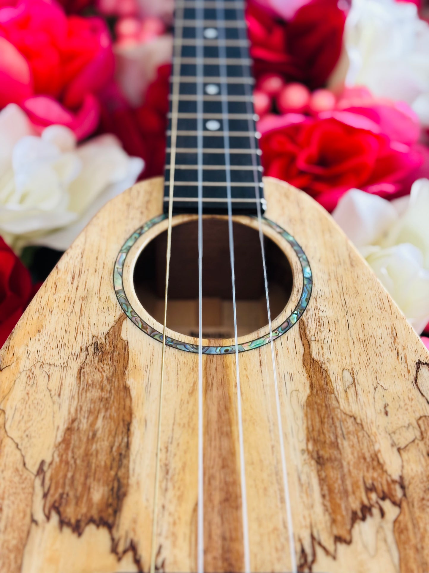 Romero Creations Mango Tiny Tenor Ukulele (Spalted Mango)